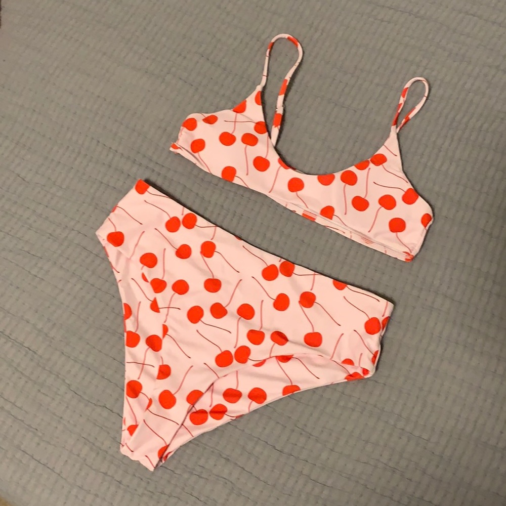 AVAILABLE - Bathing suit 🍒 🌊